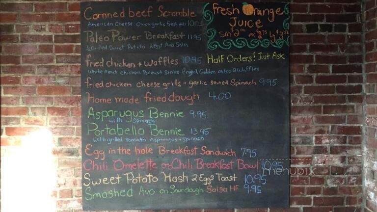 Zeke's Place - Gloucester, MA