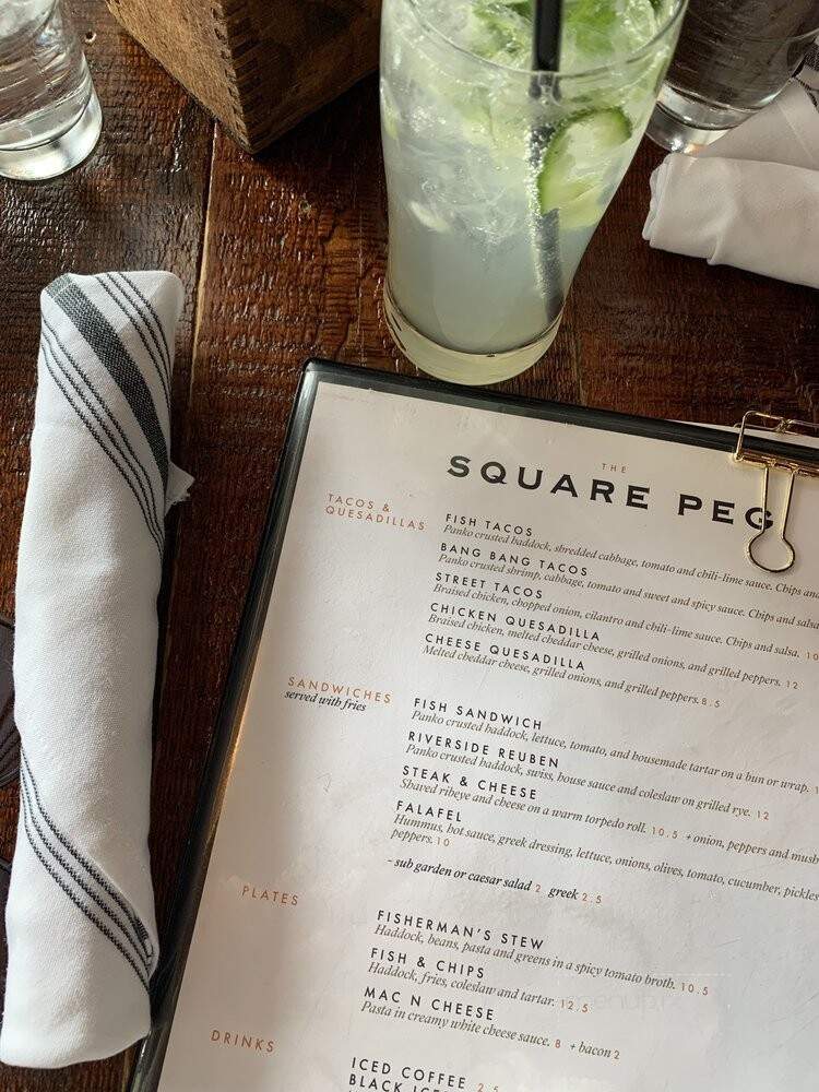 Square Peg - Warren, RI