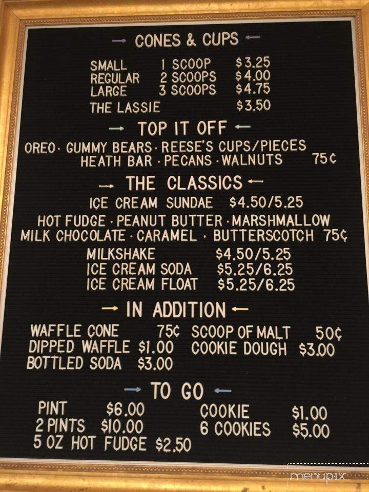 Foleys Ice Cream Shoppe - Braintree, MA